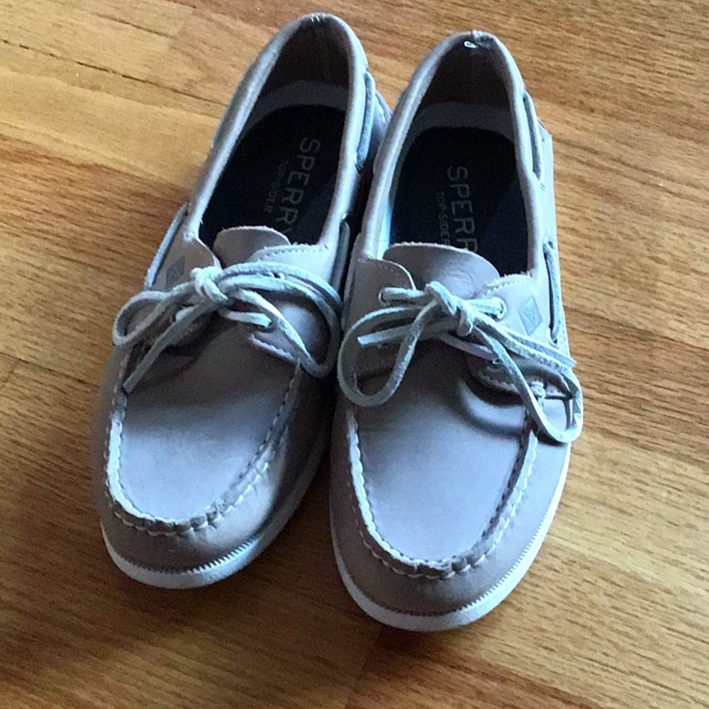 Sperry topsiders 7